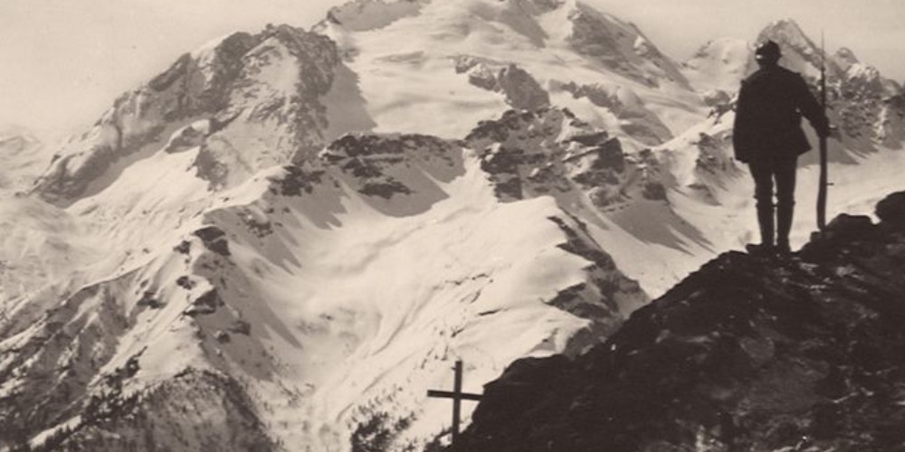 Vedetta sul Col di Lana. Il monte fu conquistato nel 1916 grazie all'esplosione di una mina